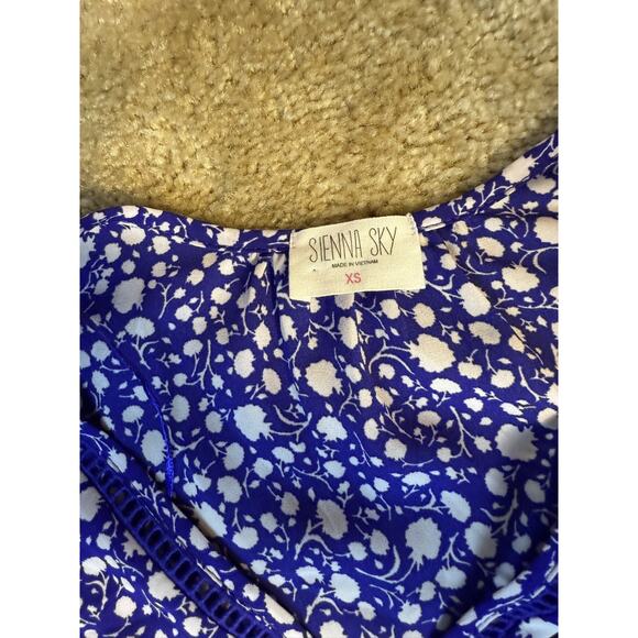 Sienna Sky Floral Fit & Flare Women's Mini Sun Dress Blue Size XS D649 - Picture 7 of 11